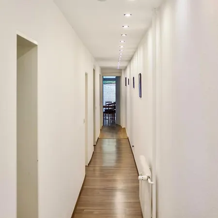 Charmante Altbauwohnung In *