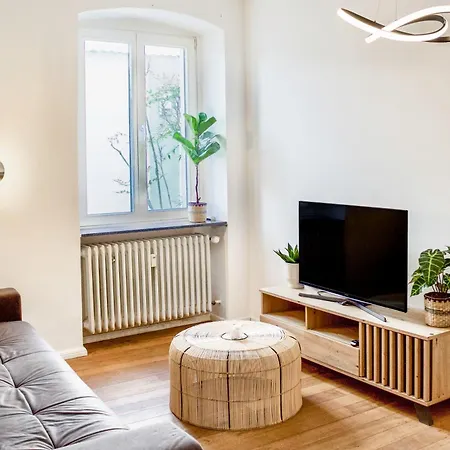 Апартаменты Charmante Altbauwohnung In Бонн