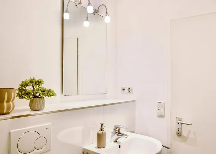 Апартаменты Charmante Altbauwohnung In