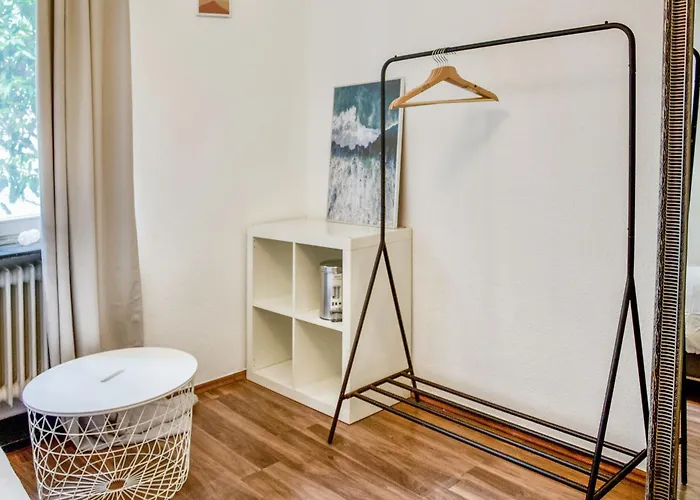 Charmante Altbauwohnung In Βόννη