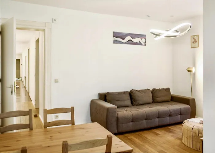 Апартаменты Charmante Altbauwohnung In